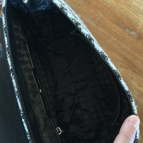 Karl Lagerfeld Paris Aygness Bag - Picture 12 of 12